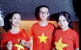 Nhà thơ Ngọc Lê Ninh cổ vũ đội tuyển bóng đá Việt Nam bằng cách độc đáo 