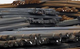 Giá sắt thép giảm mạnh do lo ngại sản lượng và nhu cầu thép giảm