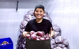Vua Cua bán khoai lang: Chuyện lạ có thật!