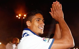 Buổi lễ chia tay giàu cảm xúc của Varane với Real Madrid