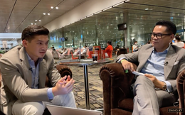 Giữa lúc dịch căng thẳng, NTK Thái Công và người yêu livestream khoe đang trên đường đi New York để du lịch, tiết lộ bất ngờ về hành trình &quot;triệu view&quot;