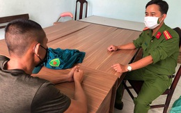 Công an &quot;xịn&quot; bắt dân quân &quot;dỏm&quot; lang thang ngoài đường khi đang giãn cách đặc biệt