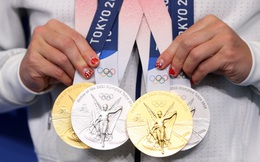 VĐV Olympic làm gì với khoản tiền thưởng &quot;khổng lồ&quot; nhờ đoạt huy chương?: Nhận gần 1 triệu USD cũng chưa bù nổi chi phí đầu tư, đa số đều dành hết cho gia đình