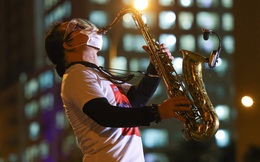Gần 1 tháng sau khi nhập viện vì đột quỵ, sức khoẻ của nghệ sĩ Saxophone Trần Mạnh Tuấn hiện ra sao?