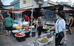 'Sướng quá! Hôm nay tôi mới ra mua bún, phở'