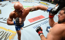 Nick Diaz thua &quot;tâm phục khẩu phục&quot; trước Robbie Lawler trong ngày trở lại võ đài sau hơn 6 năm