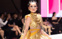 &quot;Nàng thơ&quot; Katherine Minh Vy xoay váy cực đỉnh trong show INSIDE của NTK Nguyễn Minh Tuấn