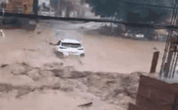 Bé gái 4 tháng tuổi bị lũ quét cuốn trôi ở Nghệ An
