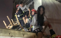 Hà Nội: Cháy nhà trọ ở Cầu Giấy, cảnh sát kịp thời giải cứu 11 người