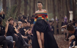 Dàn mẫu đình đám trình diễn cực đỉnh tại See in the Forest fashion show