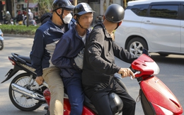 Hà Nội: Gặp tổ công tác 141, thanh niên tàng trữ ma túy hốt hoảng phi tang
