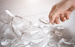 Chuyên gia gợi ý: Dùng 5 thứ này để làm sạch mặt sàn khi có mảnh kính vỡ đảm bảo hiệu quả