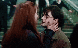 8 cảnh phim thừa thãi ở Harry Potter khiến fan chỉ muốn tua nhanh: Harry “thiếu muối” nặng, tán gái tệ mà đối đầu phản diện cũng “ngáo”