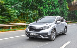 Honda CR-V nhận ưu đãi khủng gần 300 triệu đồng tại đại lý