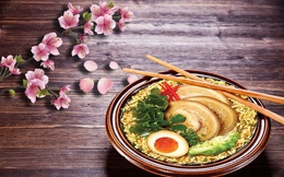 Cùng hướng về Fukuoka - quê hương món Tonkotsu ramen nức tiếng vào mùa anh đào nở rộ