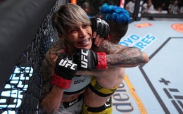 &quot;Đả nữ&quot; Jessica Andrade giành chiến thắng bằng đòn khóa cực kỳ hiếm gặp, lần đầu xuất hiện trong lịch sử UFC