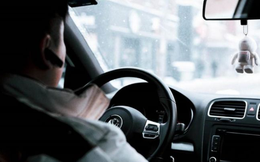 Tài xế có bằng thạc sĩ, chạy xe sang tiết lộ lý do chạy Uber: Đi làm để giải trí!