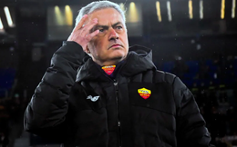 Mourinho sỉ nhục phóng viên trong phòng họp báo