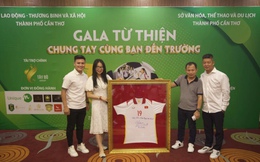 Chiếc áo thi đấu của cầu thủ Quang Hải vừa được đấu giá lên đến 400 triệu đồng, chính anh còn tự tay làm một việc vô cùng ý nghĩa