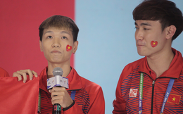 Xúc động hình ảnh Kati rơi nước mắt trong ngày cùng đội tuyển LMHT Việt Nam giành huy chương vàng SEA Games 31