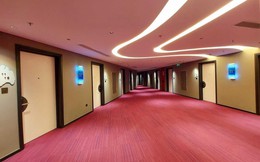 Việt Nam có chuỗi khách sạn 4 sao không lễ tân, đề cao khách hàng tự phục vụ: Các tiện ích điều khiển qua app, giá chưa đến 1,5 triệu đồng/đêm