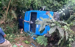 Vĩnh Phúc: Xe khách chở 30 người mất lái gây tan nạn ở Tam Đảo