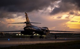 Không quân Mỹ điều máy bay ném bom chiến lược B-1B trở lại Guam: Mục đích chính là gì?