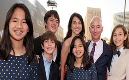 Con gái duy nhất của tỷ phú Jeff Bezos: Được nhận nuôi từ nhỏ, ''phải&quot; tiêu hết 1,1 tỉ đồng/tuần, tương lai thừa hưởng khối tài sản hàng trăm tỷ USD của cha