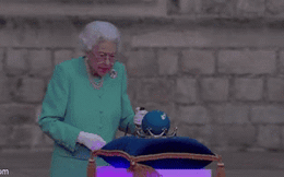 Nữ hoàng Anh thắp sáng 3.500 đèn hiệu mừng đại lễ Bạch Kim, đưa ra quyết định khiến người hâm mộ tiếc nuối