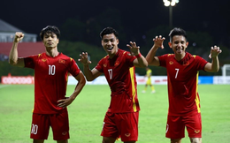 Huyền thoại ĐNÁ tin Singapore tạo bất ngờ cho Việt Nam; Malaysia nhập tịch Sergio Aguero 