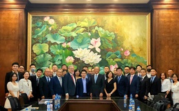 Đoàn doanh nghiệp linh phụ kiện xe điện Đài Loan (Trung Quốc) thăm nhà máy VinFast