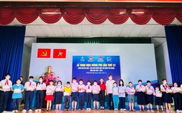 PNJ trao 101 suất học bổng cho học sinh, sinh viên nghèo vượt khó