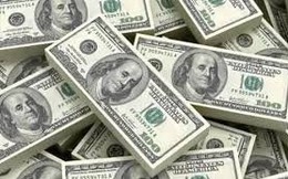USD tăng do Fed kiên định quan điểm tăng mạnh lãi suất, euro và vàng giảm