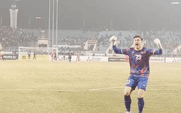 Khoảnh khắc Đặng Văn Lâm ăn mừng lên sóng TikTok của AFF Cup, cư dân mạng đòi tăng lương cho người làm clip