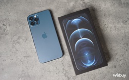 Chiều người dùng Việt, Apple &quot;xả kho&quot; iPhone 12 Pro Max nguyên seal giá hấp dẫn