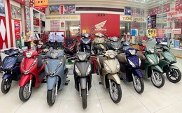Đạt doanh số kỷ lục, mỗi ngày người Việt mua hơn 8.200 xe máy