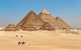 Chi 34 triệu đi 11 ngày: Ngắm xác ướp, cưỡi lạc đà, vào kim tự tháp Ai Cập có đáng không?
