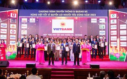 Vietbank đạt Top 10 dịch vụ chất lượng vàng vì quyền lợi người tiêu dùng 2023