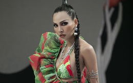 Minh Triệu trình diễn trong show thời trang &quot;Exotica&quot; của NTK Katy Nguyễn