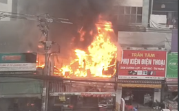 TP.HCM: Quán ăn gần bến xe Miền Đông cháy dữ dội, 2 trẻ em được cứu kịp thời 