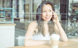 Chuyên gia giải thích lý do vì sao ngồi trong nhà vẫn cần dùng kem chống nắng 