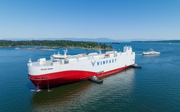Lô xe VinFast VF 8 đầu tiên cập cảng Canada, sẵn sàng giao từ tháng 6