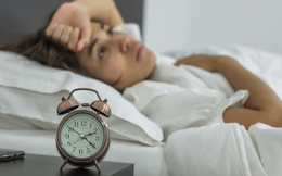 Ngủ ít hơn thời lượng này mỗi đêm làm tăng nguy cơ mắc đến 13 bệnh mãn tính nguy hiểm