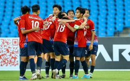 U23 Lào ghi bàn ngoạn mục ở phút bù giờ cuối cùng, tạo nên cục diện khó lường tại bảng đấu của U23 Việt Nam