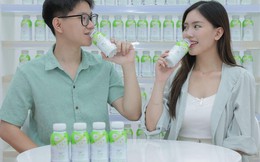 Giới trẻ tặng nhau chai Nước uống Sữa trái cây Mãng Cầu cho ngày mới đầy năng lượng