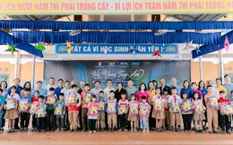 Dự án “Nối vòng tay ấm” triển khai hỗ trợ trẻ em đến trường hậu bão