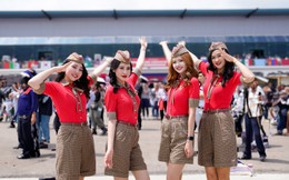 Tiếp viên hàng không Vietjet xuất hiện nổi bật tại Triển lãm hàng không lớn nhất châu Á