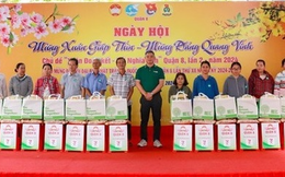 7-Eleven Việt Nam trao quà Tết cho hộ gia đình khó khăn