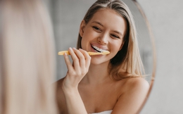 Đánh răng trước hay sau ăn sáng tốt hơn? Câu trả lời của nha sĩ khiến nhiều người phải thay đổi thói quen lâu nay