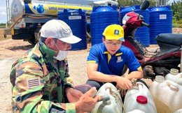 Larue hỗ trợ mang nước sinh hoạt cho người d&#226;n Tiền Giang